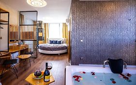 Arcadia Suit Taksim